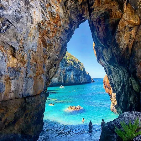 Апартаменты Con Vista Mozzafiato Прая-а-Маре